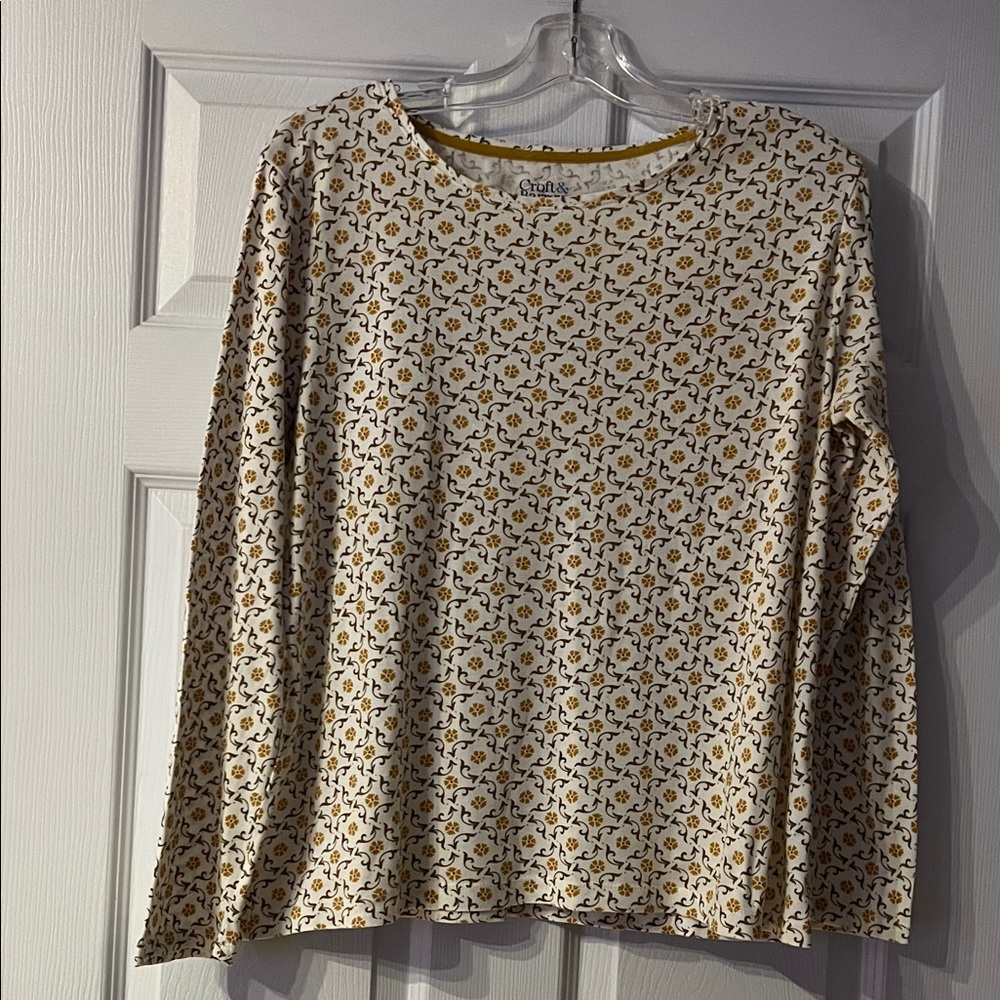 4/$20 Croft & Barrow Long Sleeve Top - Cream and Yellow Floral